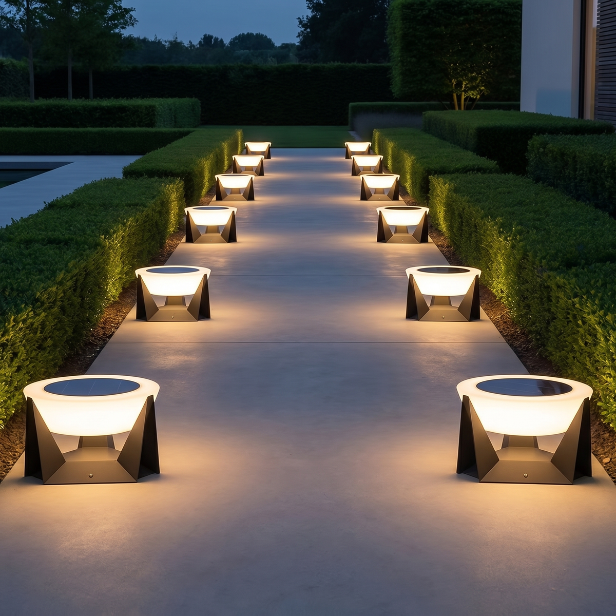 Round Solar Garden Lamp