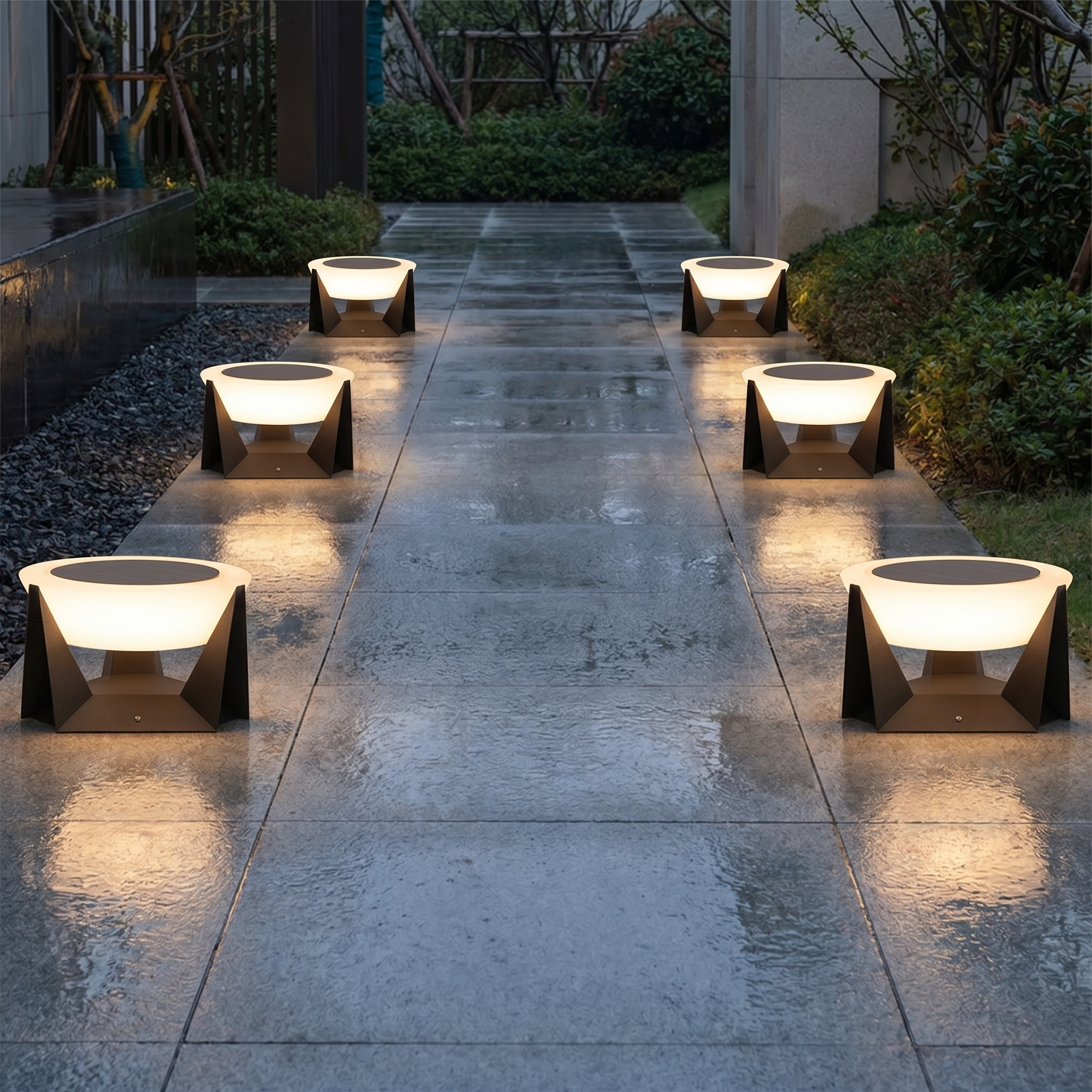 Solar Garden Lamp Round | Iron Base, 27 × 27 × 17 cm | IP65 Weatherproof LED Light with Auto Dusk Sensor, Cordless