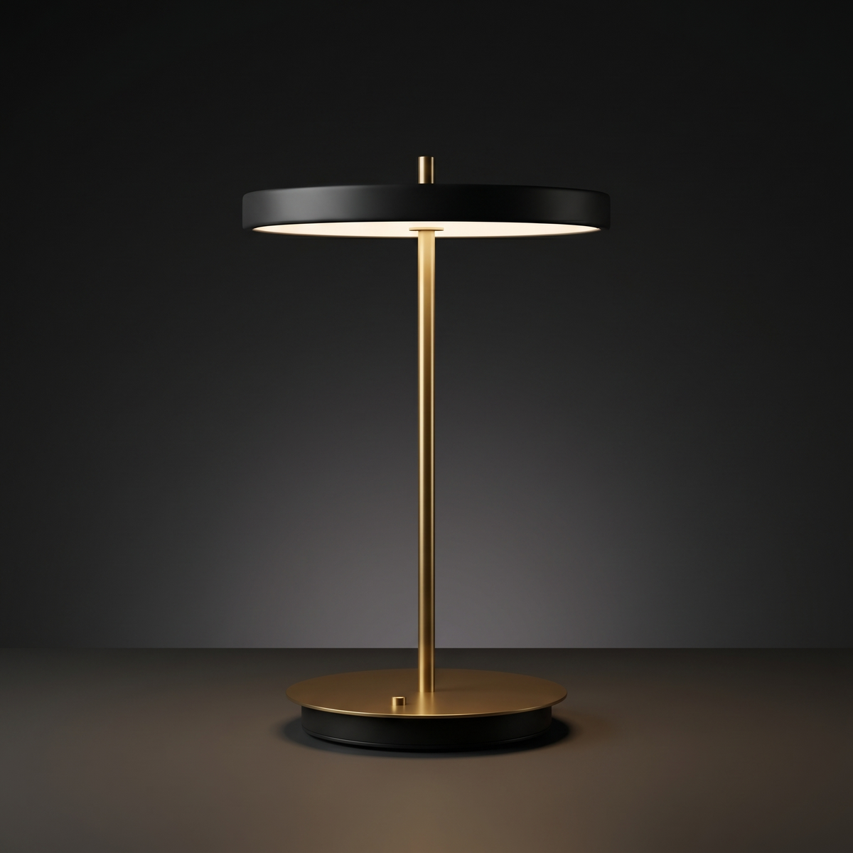 Gold Dimmable Table Lamp